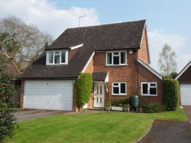  Image of 4 bedroom Detached house for sale in Vicarage Close Cookham Maidenhead SL6 at Vicarage Close  Cookham, SL6 9SE