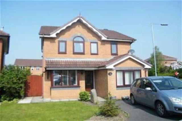  Image of 4 bedroom Detached house to rent in Cornbrook Close Westhoughton Bolton BL5 at Bolton, BL5 2SQ