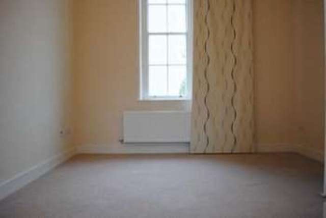  Image of 1 bedroom Flat to rent in Corunna Court Wrexham LL13 at Corunna Court  Wrexham, LL13 8RE