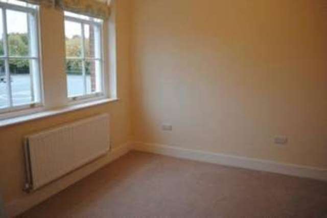  Image of 1 bedroom Flat to rent in Corunna Court Wrexham LL13 at Corunna Court  Wrexham, LL13 8RE