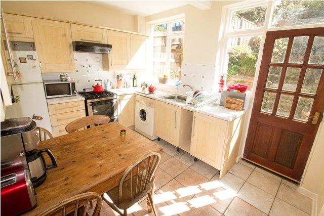  Image of 3 bedroom Terraced house for sale in Costock Avenue Nottingham NG5 at Sherwood  Nottingham, NG5 3AT