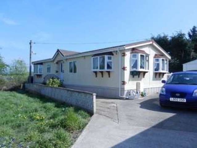  Image of 3 bedroom Property for sale in Country Choice Caravan Park Stratford Bridge Ripple Tewkesbury GL20 at Stratford Bridge Ripple Tewkesbury, GL20 6HD