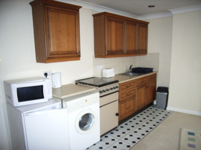  Image of 1 bedroom Detached house to rent in Cottage Grove Southsea PO5 at Southsea, PO5 1EN