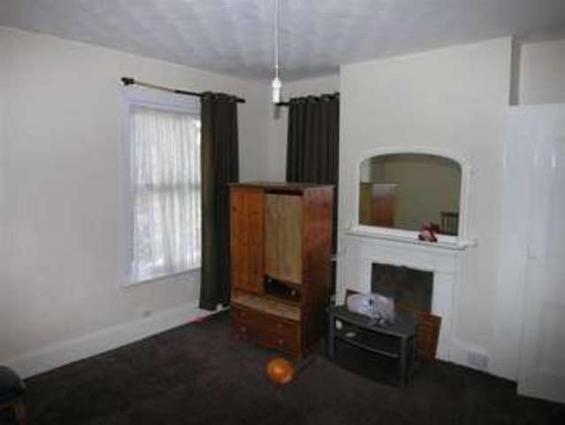  Image of 3 bedroom Property for sale in Cromwell Road Luton LU3 at Cromwell Road Luton Luton, LU3 1DP