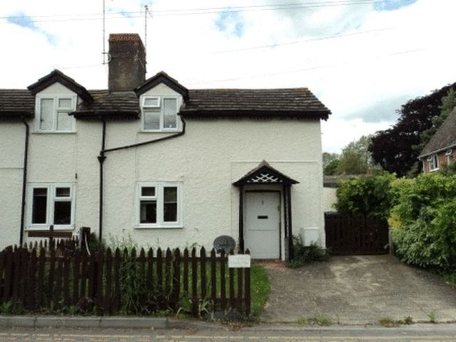  Image of 1 bedroom Cottage to rent in Rea Lane Hempsted Gloucester GL2 at Cross Cottages Hempsted Gloucester, GL2 5LP