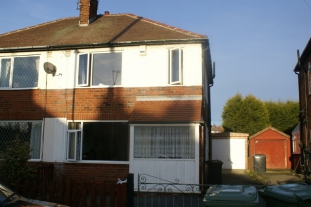  Image of 3 bedroom Semi-Detached house for sale in Kingston Gardens Leeds LS15 at KINGSTON GARDENS CROSSGATES LEEDS, LS15 7PP