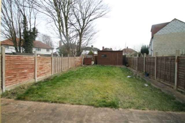  Image of 3 bedroom Detached house to rent in Crowley Crescent Waddon Croydon CR0 at Croydon, CR0 4EE