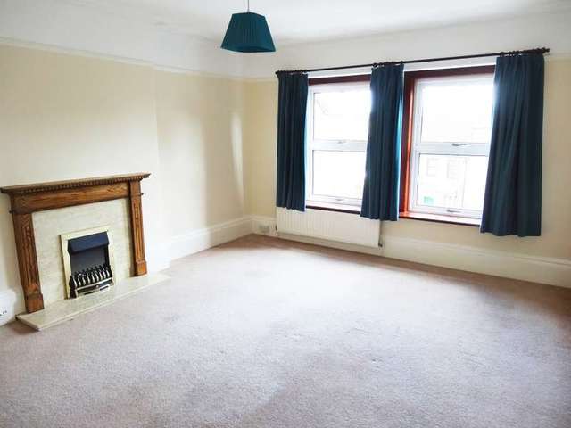  Image of 2 bedroom Apartment to rent in Market Square South Petherton TA13 at Market Square  South Petherton, TA13 5BT