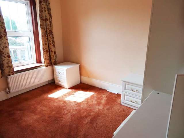  Image of 2 bedroom Apartment to rent in Market Square South Petherton TA13 at Market Square  South Petherton, TA13 5BT