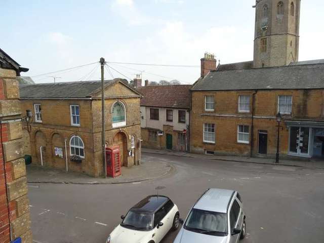  Image of 2 bedroom Apartment to rent in Market Square South Petherton TA13 at Market Square  South Petherton, TA13 5BT