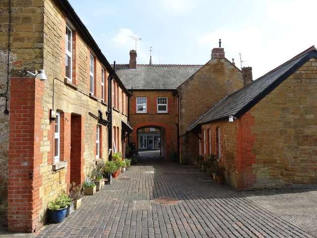  Image of 2 bedroom Apartment to rent in Market Square South Petherton TA13 at Market Square  South Petherton, TA13 5BT