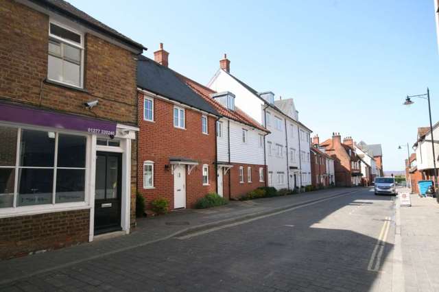  Image of 1 bedroom Flat for sale in Crown Street Brentwood CM14 at Crown Street  Brentwood, CM14 4AZ