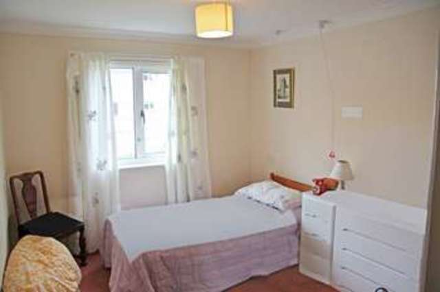  Image of 1 bedroom Retirement Property for sale in Cryspen Court Bury St. Edmunds IP33 at Garland Street  Bury St. Edmunds, IP33 1EP