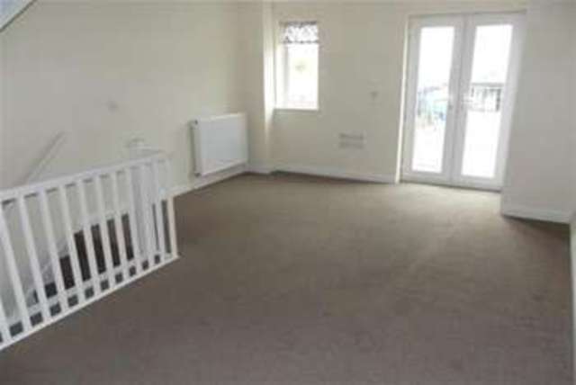  Image of 3 bedroom Property to rent in Primrose Road Dover CT17 at Dover, CT17 0FP