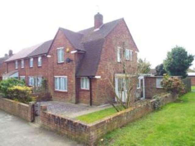  Image of 2 bedroom End of Terrace for sale in Dabbs Hill Lane Northolt UB5 at Northolt  Northolt, UB5 4AH