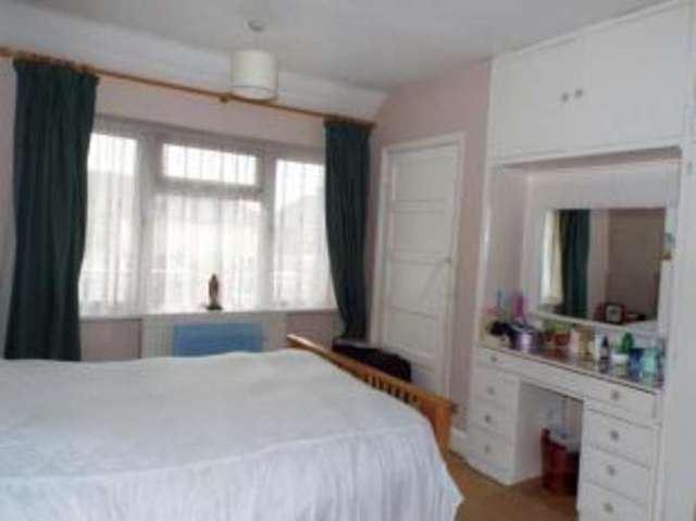  Image of 3 bedroom Terraced house for sale in Ballards Road Dagenham RM10 at Dagenham  Dagenham, RM10 9AR