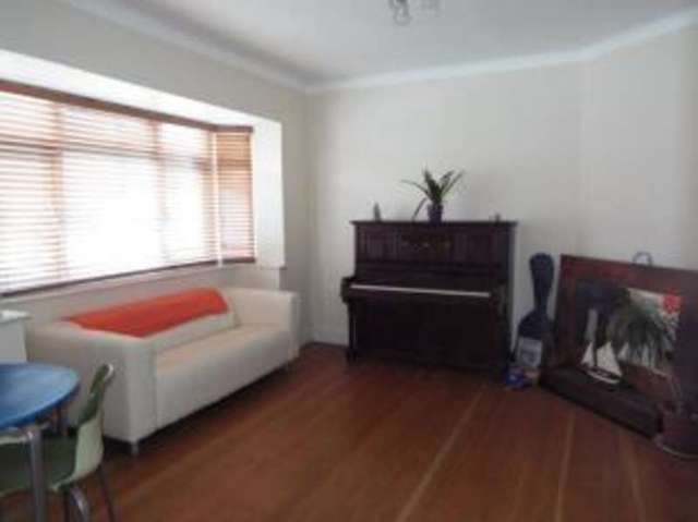  Image of 3 bedroom Semi-Detached house for sale in Castle Road Dagenham RM9 at Dagenham Essex Becontree, RM9 4XS