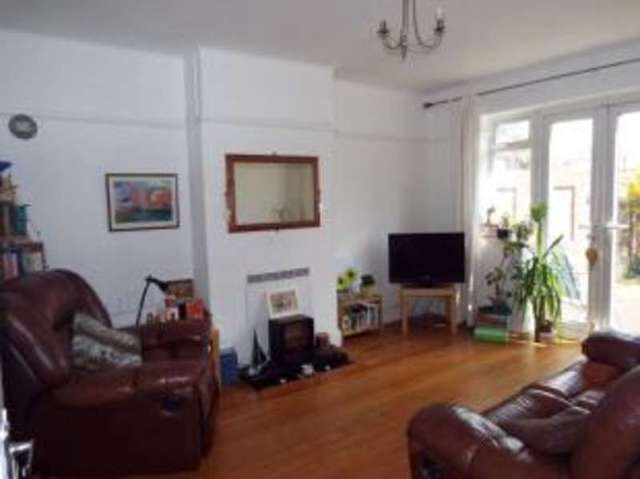  Image of 3 bedroom Semi-Detached house for sale in Castle Road Dagenham RM9 at Dagenham Essex Becontree, RM9 4XS