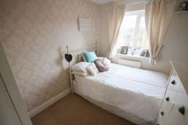  Image of 3 bedroom Semi-Detached house for sale in Dairyglen Avenue Cheshunt Waltham Cross EN8 at Dairyglen Avenue Cheshunt Waltham Cross, EN8 8JX