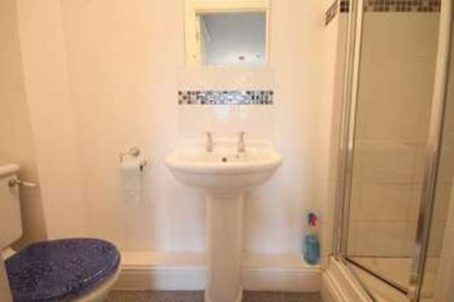  Image of 3 bedroom Semi-Detached house for sale in Dairyglen Avenue Cheshunt Waltham Cross EN8 at Dairyglen Avenue Cheshunt Waltham Cross, EN8 8JX