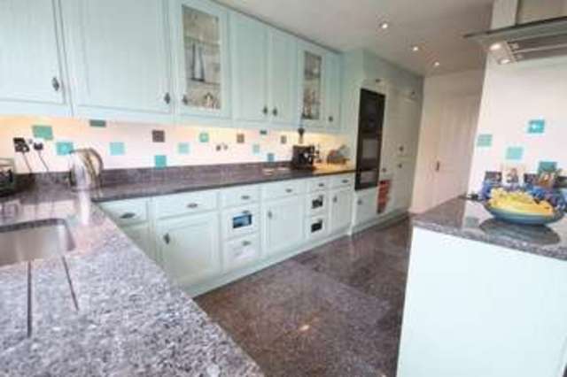  Image of 3 bedroom Semi-Detached house for sale in Dairyglen Avenue Cheshunt Waltham Cross EN8 at Dairyglen Avenue Cheshunt Waltham Cross, EN8 8JX