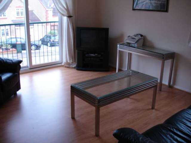  Image of 2 bedroom Apartment to rent in Delfont Close Maidenbower Crawley RH10 at Pullman Court, Delfont Close Maidenbower Crawley, RH10 7QX