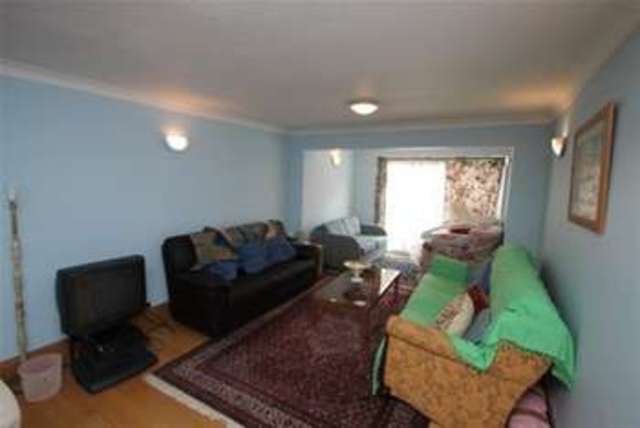  Image of 3 bedroom Semi-Detached house to rent in Delmey Close Croydon CR0 at Croydon, CR0 5QD