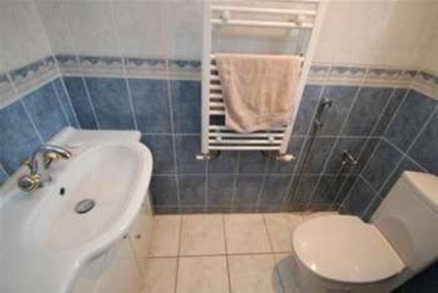 Image of 3 bedroom Semi-Detached house to rent in Delmey Close Croydon CR0 at Croydon, CR0 5QD