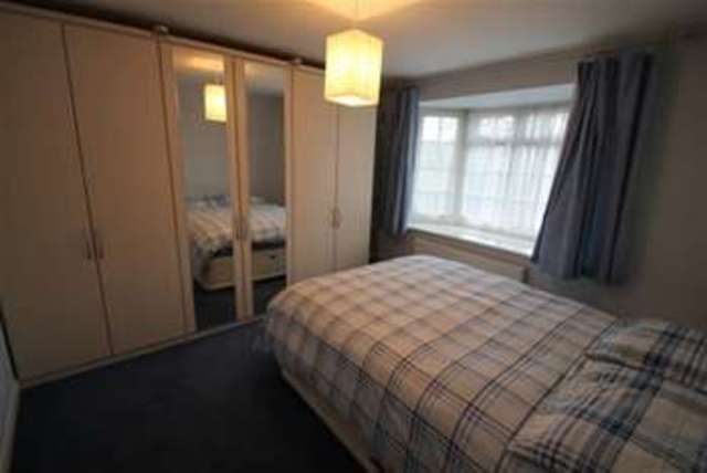  Image of 3 bedroom Semi-Detached house to rent in Delmey Close Croydon CR0 at Croydon, CR0 5QD