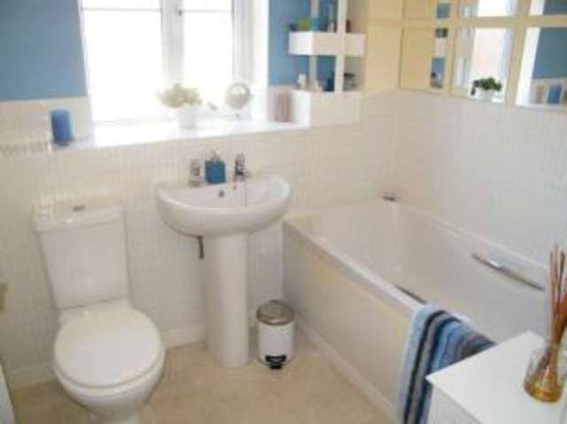  Image of 3 bedroom Terraced house for sale in Deneb Drive Swindon SN25 at Swindon Wiltshire Haydon Wick, SN25 2LB