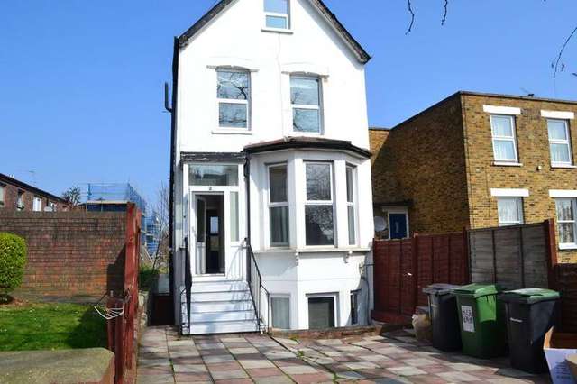  Image of 5 bedroom Detached house to rent in Dermody Road London SE13 at Dermody Road  London, SE13 5HB