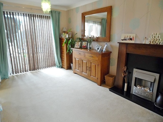  Image of 5 bedroom Detached house for sale in Derwent Close Horndean Waterlooville PO8 at Derwent Close Horndean Waterlooville, PO8 0DH