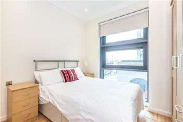  Image of 3 bedroom Detached house for sale in South Quay Square London E14 at 3 South Quay Square London South Quay, E14 9RU