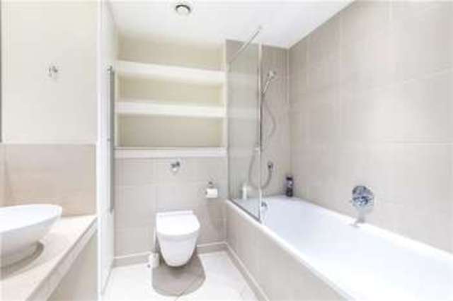  Image of 3 bedroom Detached house for sale in South Quay Square London E14 at 3 South Quay Square London South Quay, E14 9RU