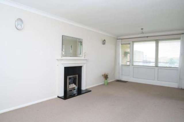  Image of 2 bedroom Apartment to rent in Donnington Place Woodlands Avenue Rustington Littlehampton BN16 at Woodlands Avenue Rustington East Preston, BN16 3EX