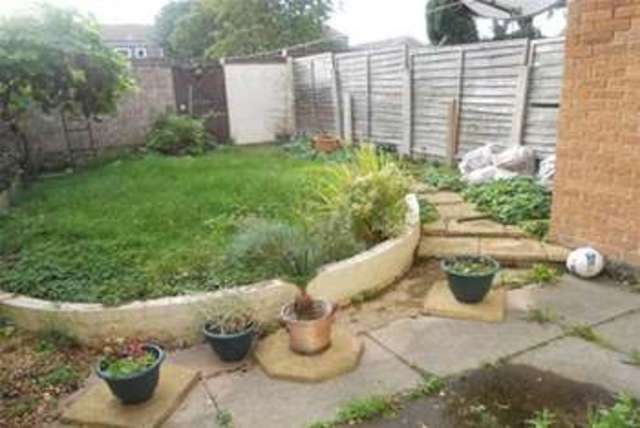  Image of 2 bedroom Detached house to rent in Dover Close Quinton Birmingham B32 at Birmingham, B32 4JT