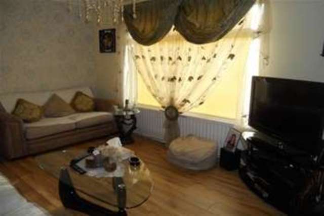  Image of 2 bedroom Detached house to rent in Dover Close Quinton Birmingham B32 at Birmingham, B32 4JT
