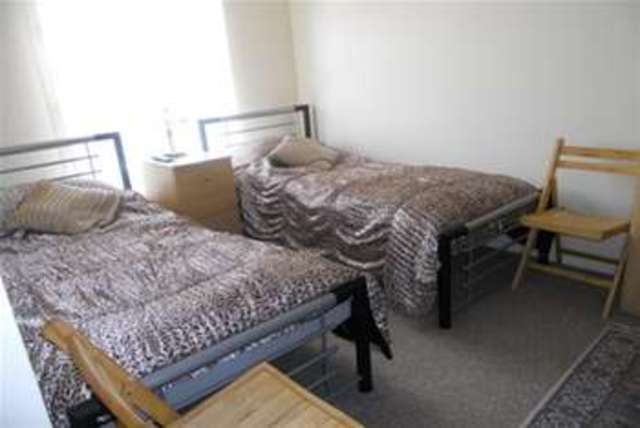  Image of 2 bedroom Detached house to rent in Dover Close Quinton Birmingham B32 at Birmingham, B32 4JT