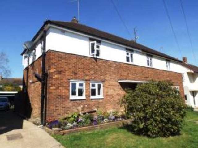  Image of 3 bedroom Semi-Detached house for sale in Dugdale Hill Lane Potters Bar EN6 at Potters Bar Hertfordshire Potters Bar, EN6 2DE