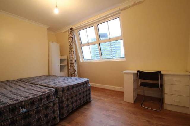  Image of House Share to rent in Goswell Road London EC1M at Goswell Road  London, EC1M 7AH