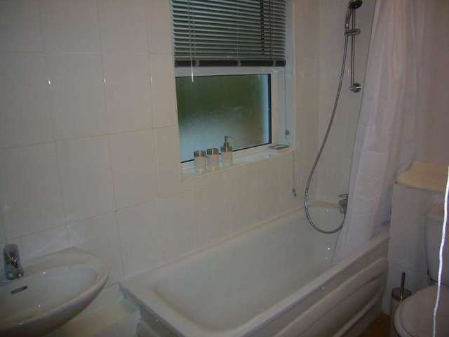  Image of 1 bedroom Flat to rent in Eglinton Road London SE18 at Eglinton Road  London, SE18 3SY