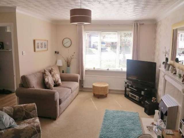  Image of 4 bedroom Detached house for sale in Egremont Drive Lower Earley Reading RG6 at Egremont Drive  Reading, RG6 3BS