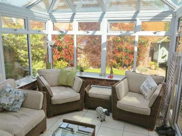  Image of 4 bedroom Detached house for sale in Egremont Drive Lower Earley Reading RG6 at Egremont Drive  Reading, RG6 3BS