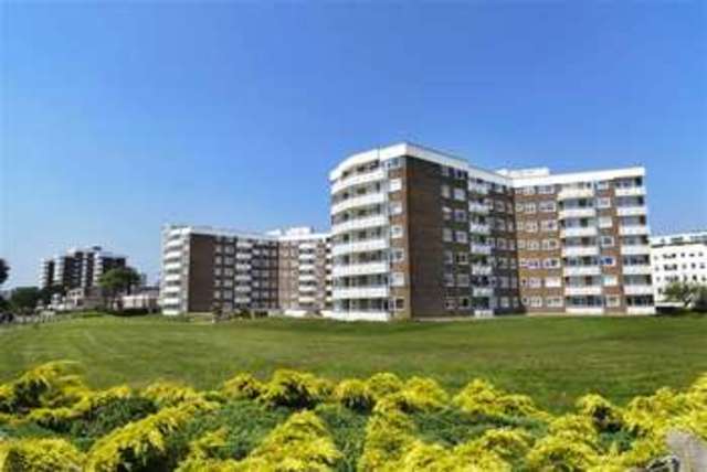  Image of 2 bedroom Property for sale in Grove Road Bournemouth BH1 at Elizabeth Court East Cliff East Cliff, BH1 3DS
