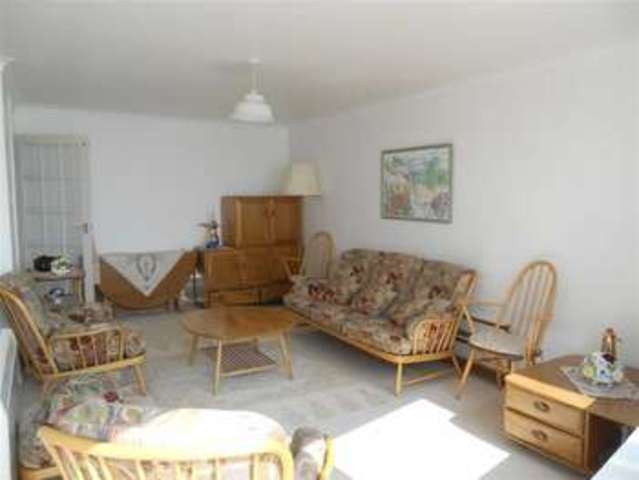  Image of 2 bedroom Property for sale in Grove Road Bournemouth BH1 at Elizabeth Court East Cliff East Cliff, BH1 3DS