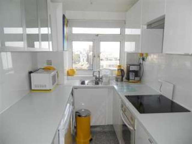  Image of 2 bedroom Property for sale in Grove Road Bournemouth BH1 at Elizabeth Court East Cliff East Cliff, BH1 3DS