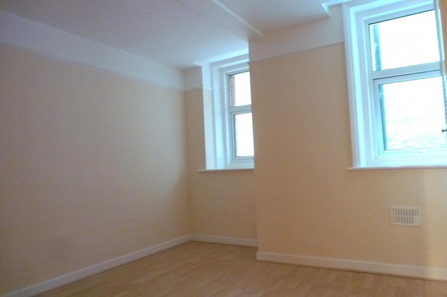  Image of 1 bedroom Apartment to rent in Hinton Road Bournemouth BH1 at Hinton Road  Bournemouth, BH1 2EE