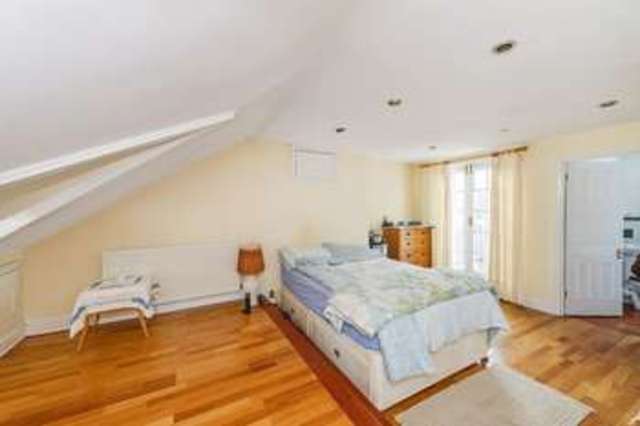  Image of 5 bedroom Detached house for sale in Elm Grove Road London SW13 at Elm Grove Road  London, SW13 0BT
