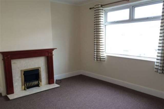  Image of 3 bedroom Detached house to rent in Elm Park Paignton TQ3 at Paignton, TQ3 3QQ