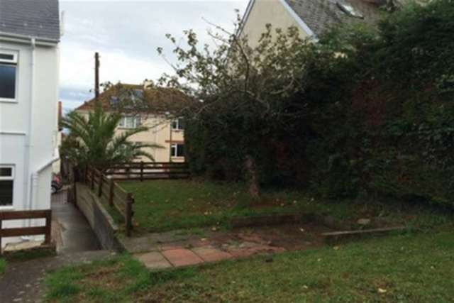 Image of 3 bedroom Detached house to rent in Elm Park Paignton TQ3 at Paignton, TQ3 3QQ